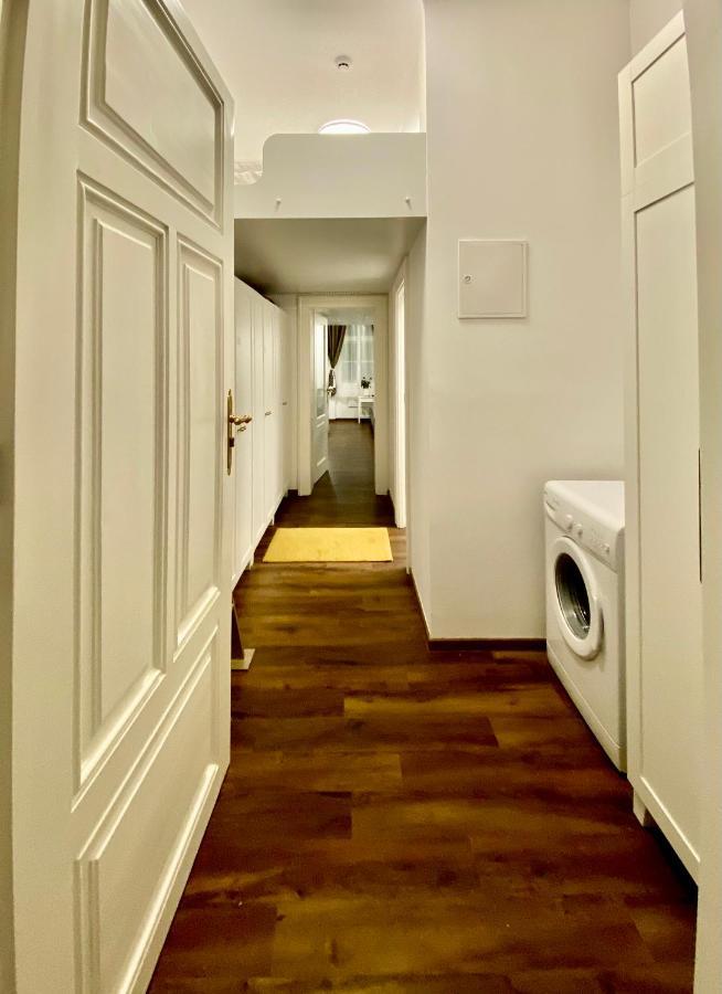 Ars Longa Apartments Lubiana Esterno foto