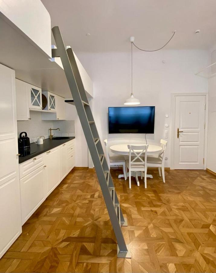 Ars Longa Apartments Lubiana Esterno foto